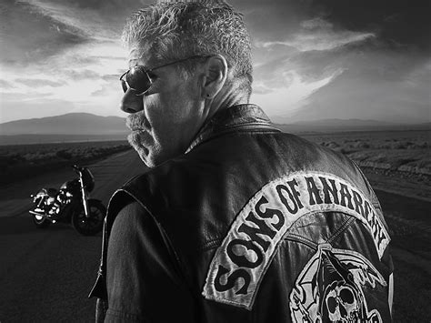 pin by paul muzzi muscroft on anything sons of anarchy and mayans mc in 2019 sons of anarchy
