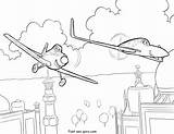 Planes Coloring Pages Disney Printable Dusty Movie Crophopper Plane Rochelle Print Colouring Ishani Airplane Flies Color Kids Cartoon Boeing Sheet sketch template