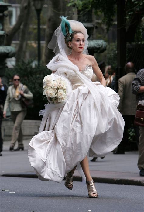 carrie bradshaw sex and the city style lessons popsugar fashion australia