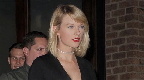 Taylor Swift Debuts A Bold Makeunder On Her Reputation Album Cover Vogue