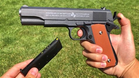 outdoor fun sports revolver glock pistol weapon electric soft bullet