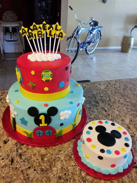 mickey mouse clubhouse cake    rounds  frosted  pastry pride red tier
