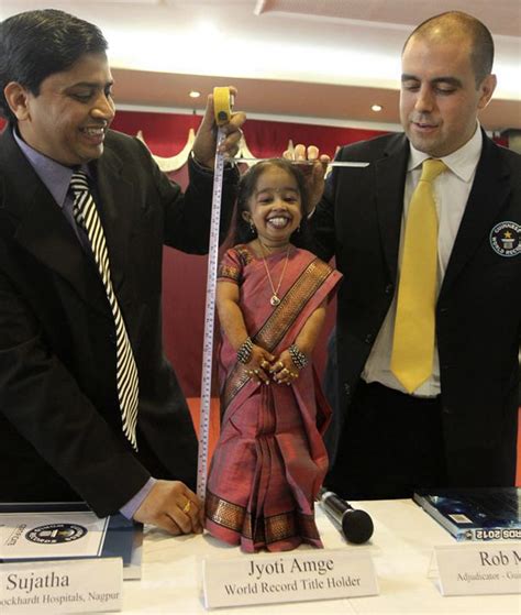 world s shortest woman jyoti amge has big bollywood dream mirror online