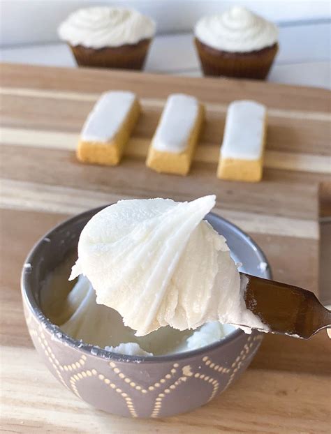easy powdered sugar vanilla frosting  butter recipe cake