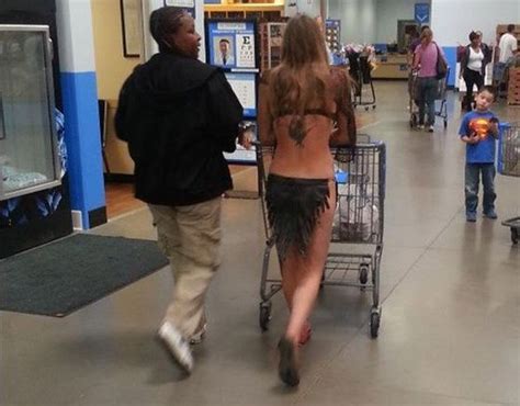 what you can see in walmart part 22 42 pics