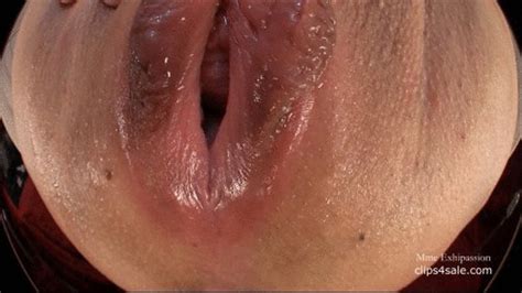 11b extreme close up wide open wet hairy mature vulva and labia big milf