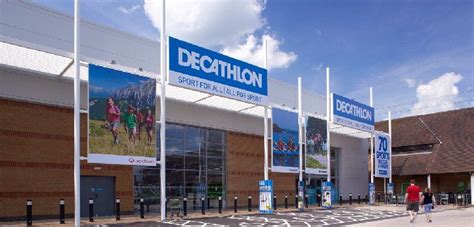 decathlon arrived  colombian capital   february   store  located  calle