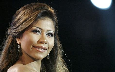 egyptian singer gets six months jail term for insulting the nile the times of israel