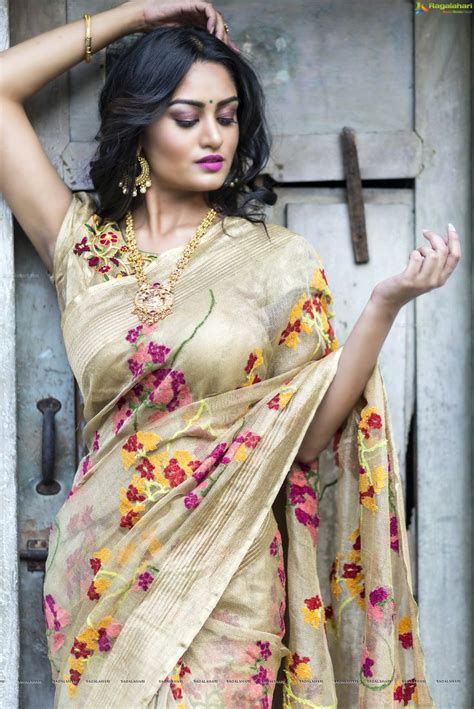 the 299 best images about hot actresses in saree on pinterest actresses saree and india people