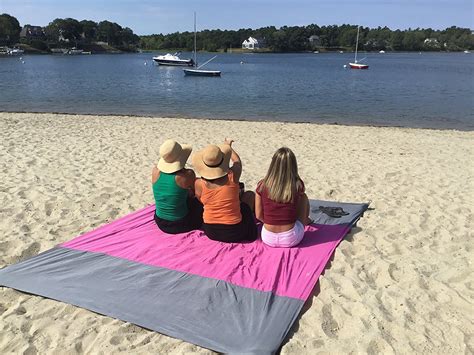 oversized beach blankets    great time   beach