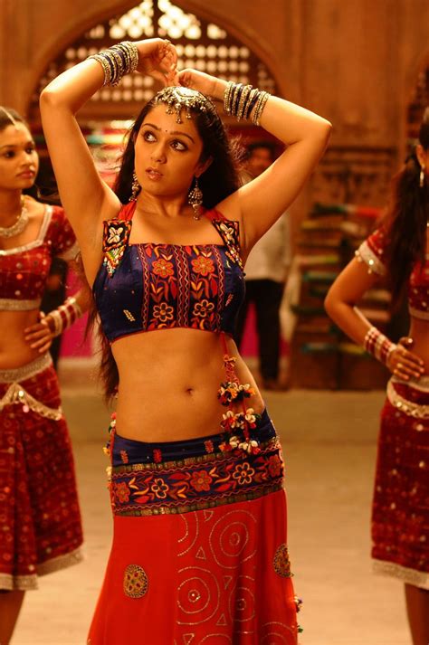 ug hot hot masala actress navel show photos hot masala