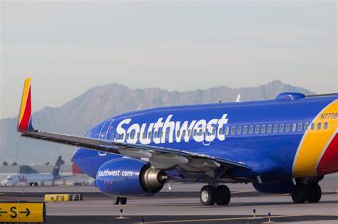 flight attendant sues southwest airlines for covering up