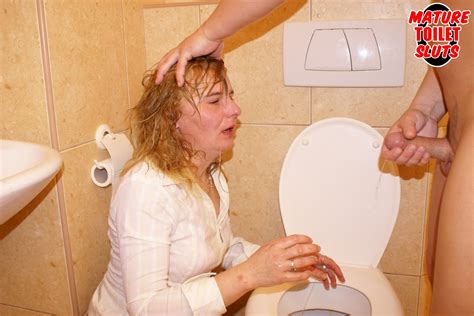 watch toilet sluts films porn in hd fotos daily updates