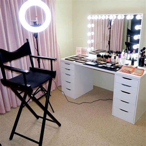 makeup brushes mac makeup studio decor beauty room makeup rooms