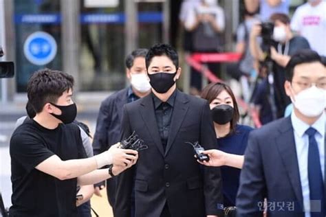 [breaking] Actor Kang Ji Hwan Was Sentenced To 3 Years In