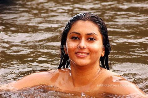 namitha hot bathing sexy photo gallery hot 4 actress