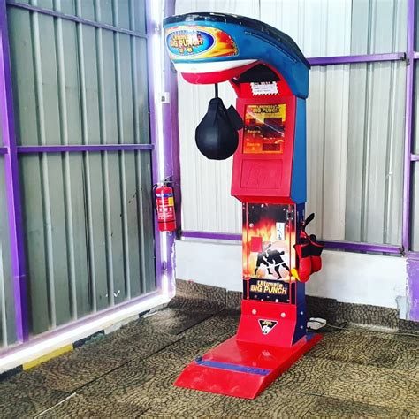 punching arcade machine gaming lab