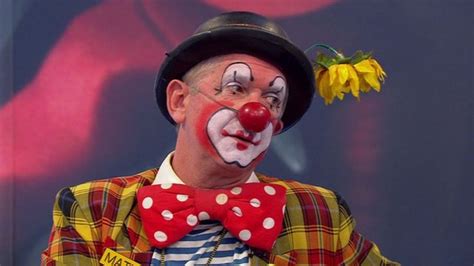 Creepy Clowns Craze Professionals Hit Out At Pranksters Bbc News