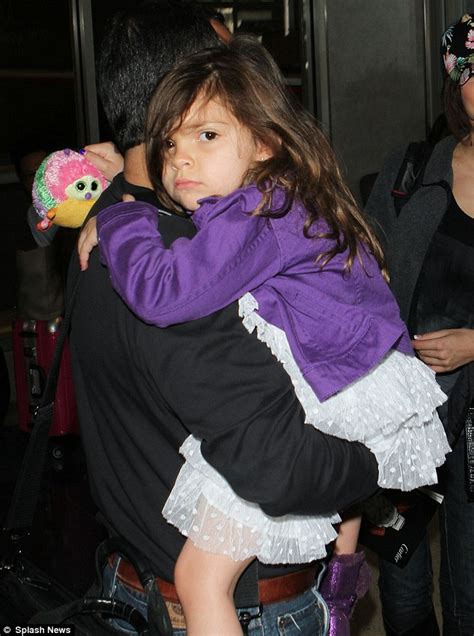 Teen Mom S Farrah Abraham Touches Down In Los Angeles As It Emerges
