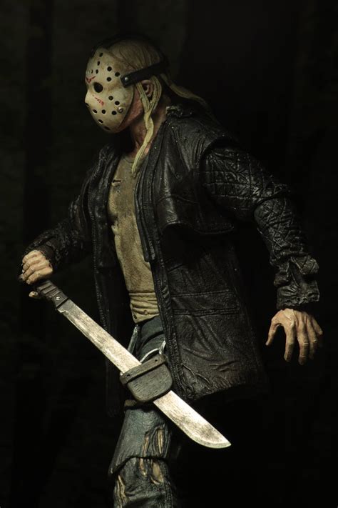 Full Details And Photos For The Friday The 13th 2009 Ultimate Jason