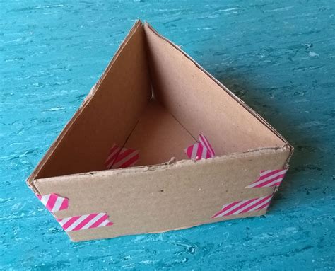 triangle box   stuff decluttering   minimalists