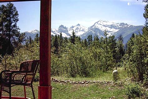 log cabin rental  british columbia luxury camping  canada