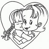 Dibujar Imprimir Hug Bonitos Madres Abrazo Colorat Corazon Maman Corazón Planse Fise Dessin Mamá Día Coloriage Personnages Esas Aún sketch template