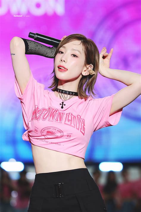 220820 Taeyeon At Smtown Live 2022 Smcu Express Kpopping