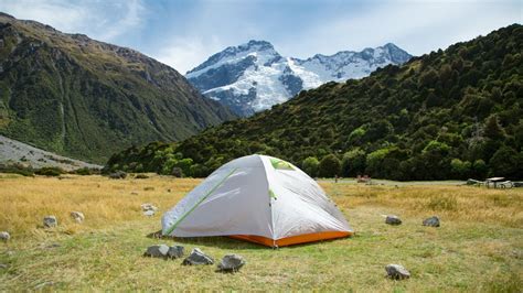 south islands   freedom camping sites    contained vehicles