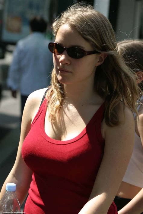 Big Breast Girls Candid Juggs Are The Best