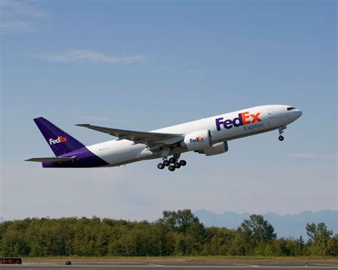 boeing delivers fedexs   nycaviationnycaviation