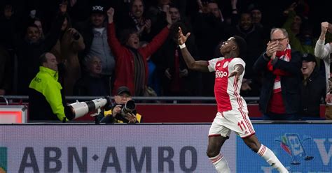 sign   ajax players chelsea linked  quincy promes  aint