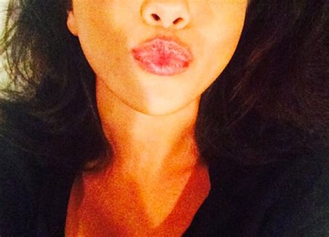 [pic] Zedd Selena Gomez Selfie — Her Kissy Face Pic For Him