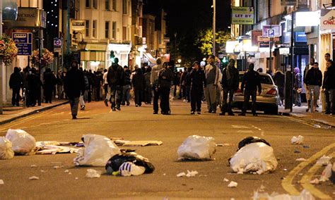 london riot crimes fell  months  courts tough sentences