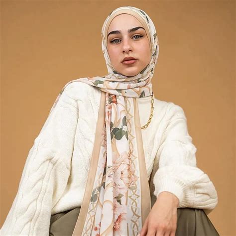 customized printed chiffon shawls hijab 2023 floral hijab shawl