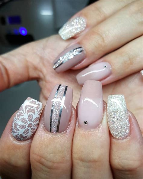 glamour nails nails decorated  graphics page    nail art