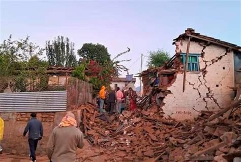 Rescuers Strive To Find Nepal Earthquake Survivors Bol News