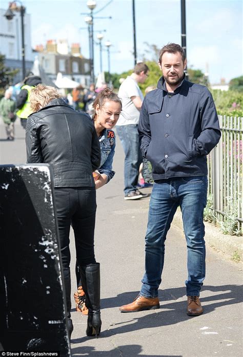 Eastenders Danny Dyer Proves Popular With Fans As He Hands Out The Hugs