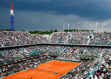 french open accused  favoring djokovic  bizarre decision tennis