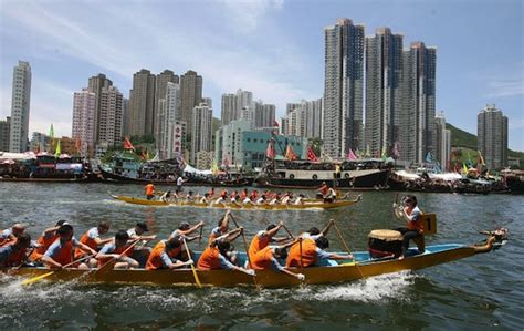 It S Dragon Boat Time Why You Should Join A Dragon Boat