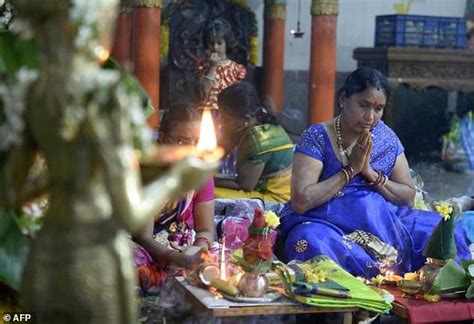 india court rules temple must allow all women entry daily mail online