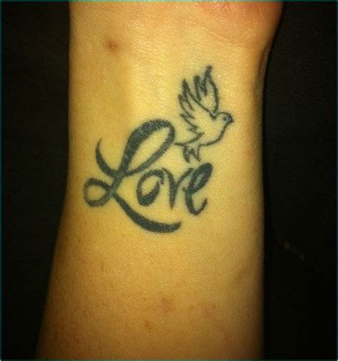 love symbol tattoo design ideas  images true love tattoo