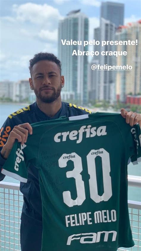 Neymar Posta Foto Com Camisa Do Palmeiras E Agradece A Felipe Melo Por