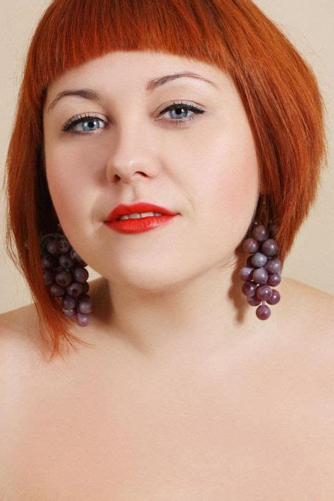 Pin By Alison Emmert On Redheads Curvy And Plus Size Curvy Plus Size