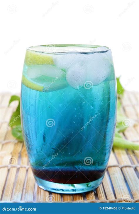 blue curacao drink stock photo image  bubbles blue