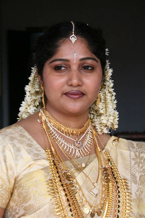 Beautiful Muslim Girls Keralites Aunty In Saree