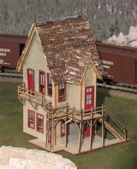 Wicked Wandas Kit Ho Scale Model Railroad Building 962