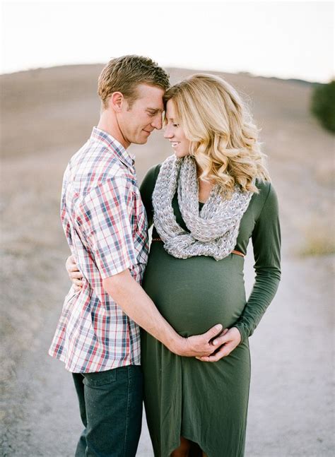 Pregnancy Photography Poses For Couples Photography Subjects