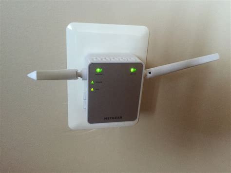install  wifi range extender   home internet coverage    house