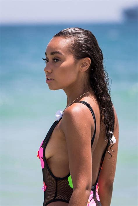 leigh anne pinnock nude and sexy ultimate collection